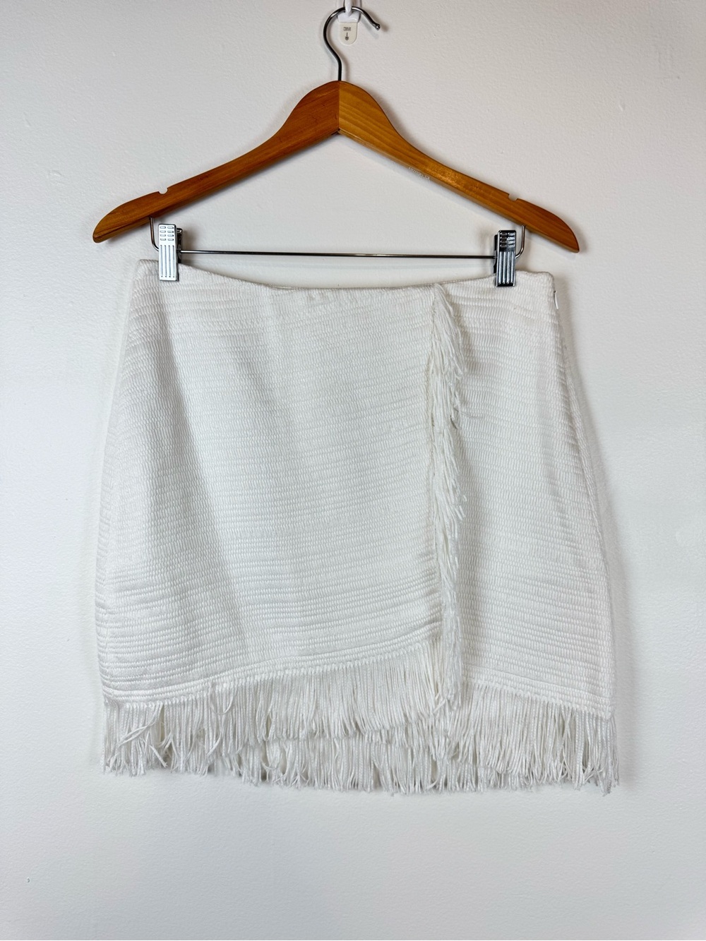 NWT ECRU Womens White Fringed Mini Skirt size 2 retail $225